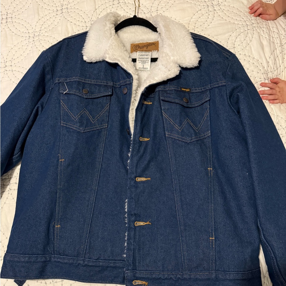 Wrangler Blue and White Lightweight Shirt Jacket